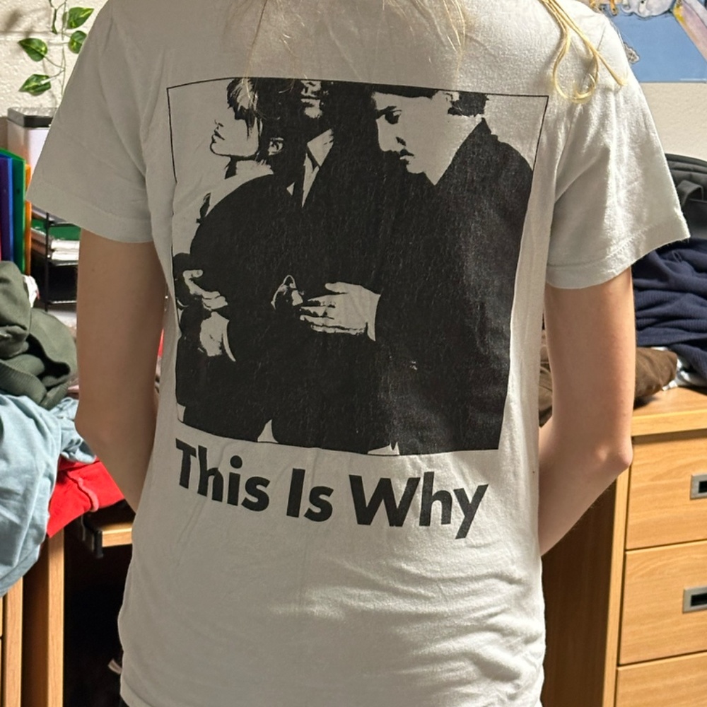 Paramore tee - Picture 2 of 3